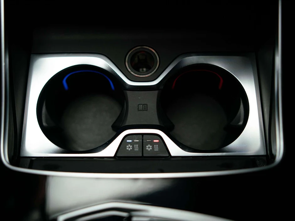 2021 BMW ALPINA XB7 (G07), 28/30