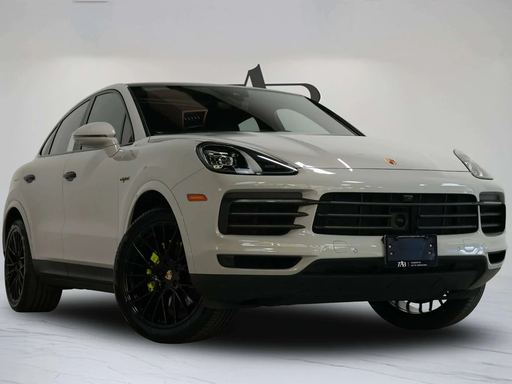 2023 Porsche Cayenne E-Hybrid Platinum Edition (3rd Generation), 2/30