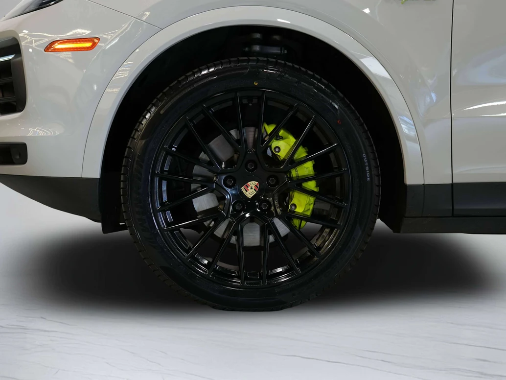 2023 Porsche Cayenne E-Hybrid Platinum Edition (3rd Generation), 26/30