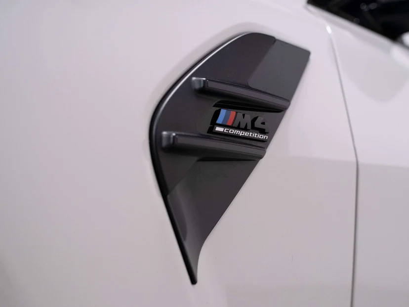 2023 BMW M4 Competition Convertible (G83), 27/29