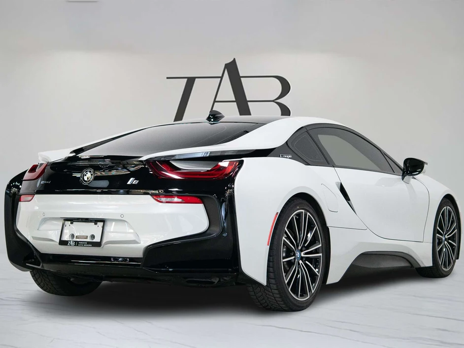 2019 BMW i8, 4/30