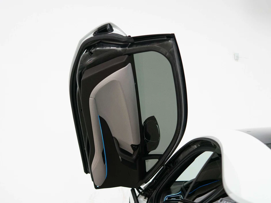 2019 BMW i8, 9/30