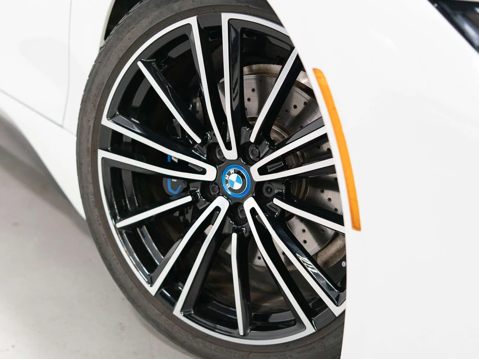 2019 BMW i8, 29/30