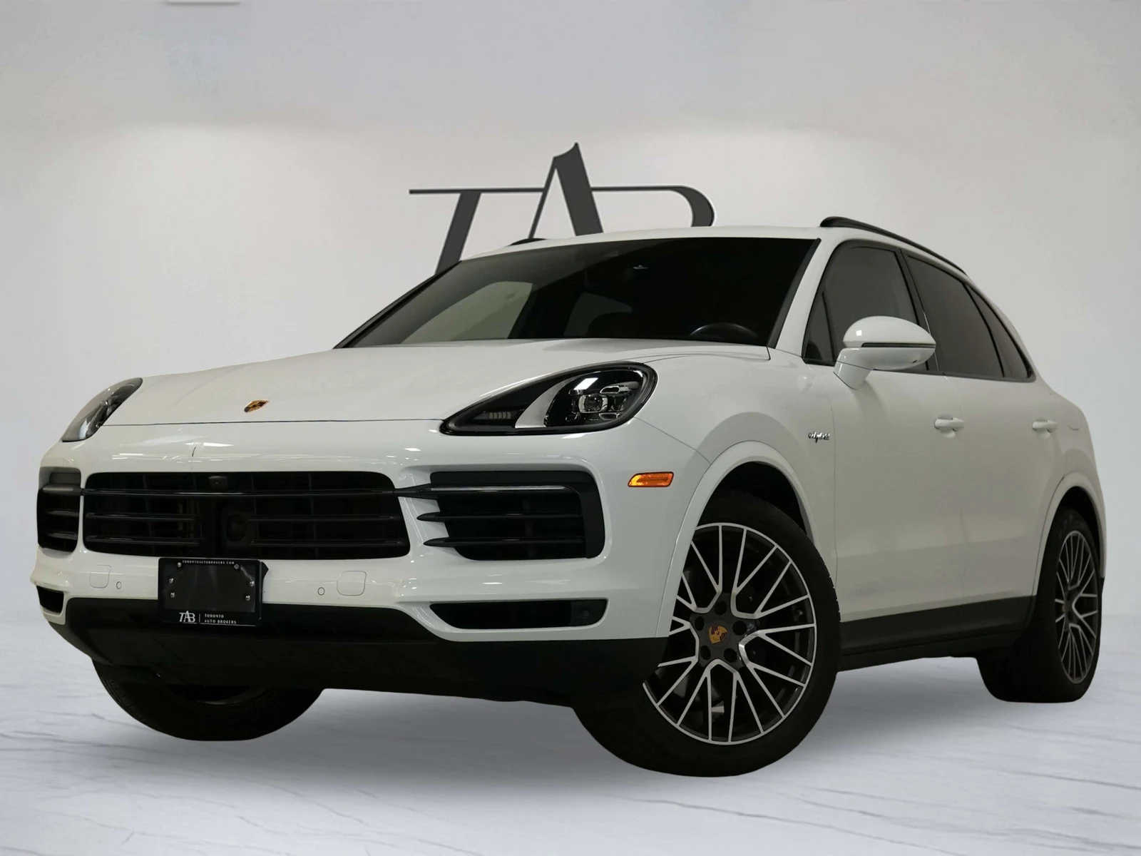 2023 Porsche Cayenne E-Hybrid (3rd Generation), 3/27