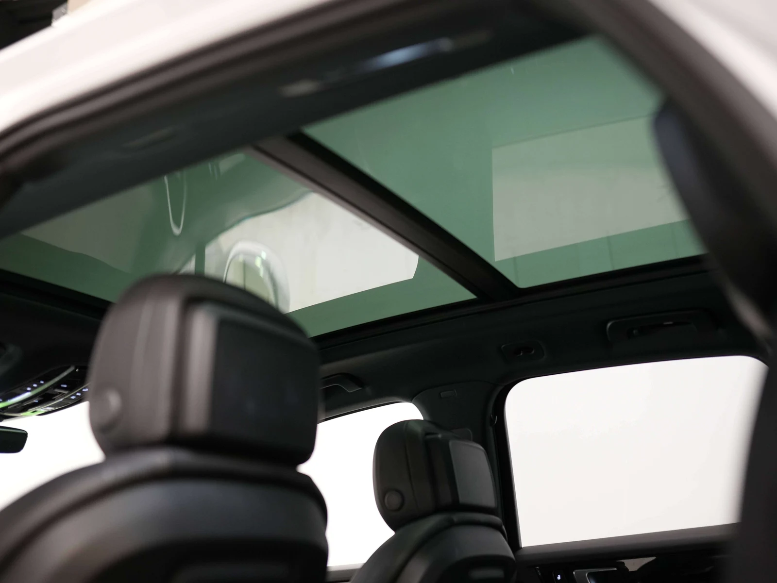 2023 Porsche Cayenne E-Hybrid (3rd Generation), 18/27