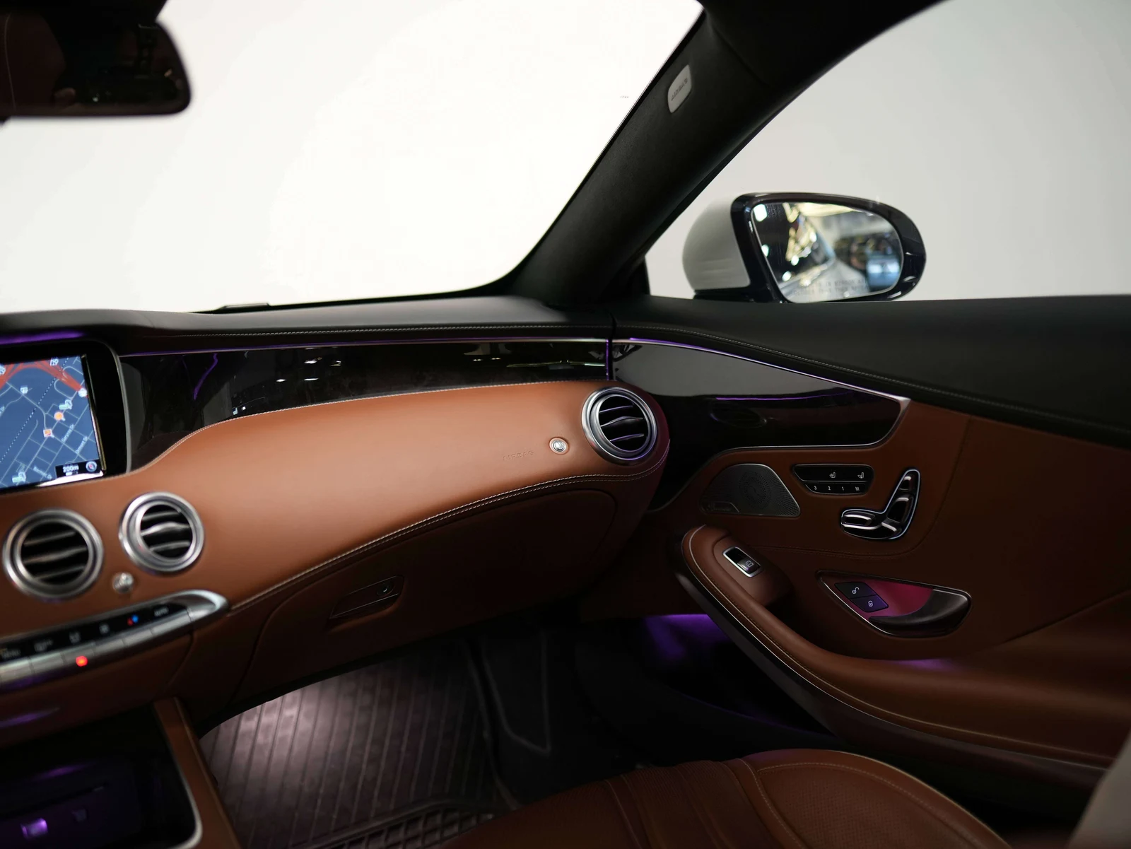 2017 Mercedes-AMG S 63 Coupé, 29/30