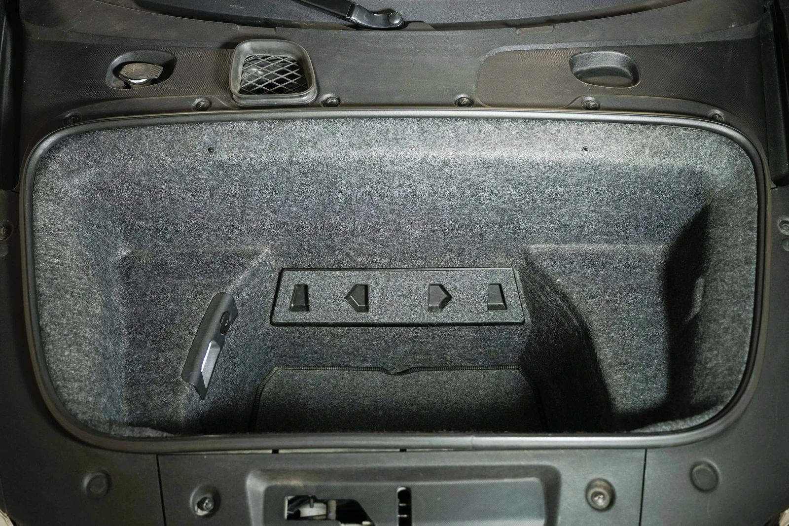 2012 Audi R8 V8 (Type 42), 29/30