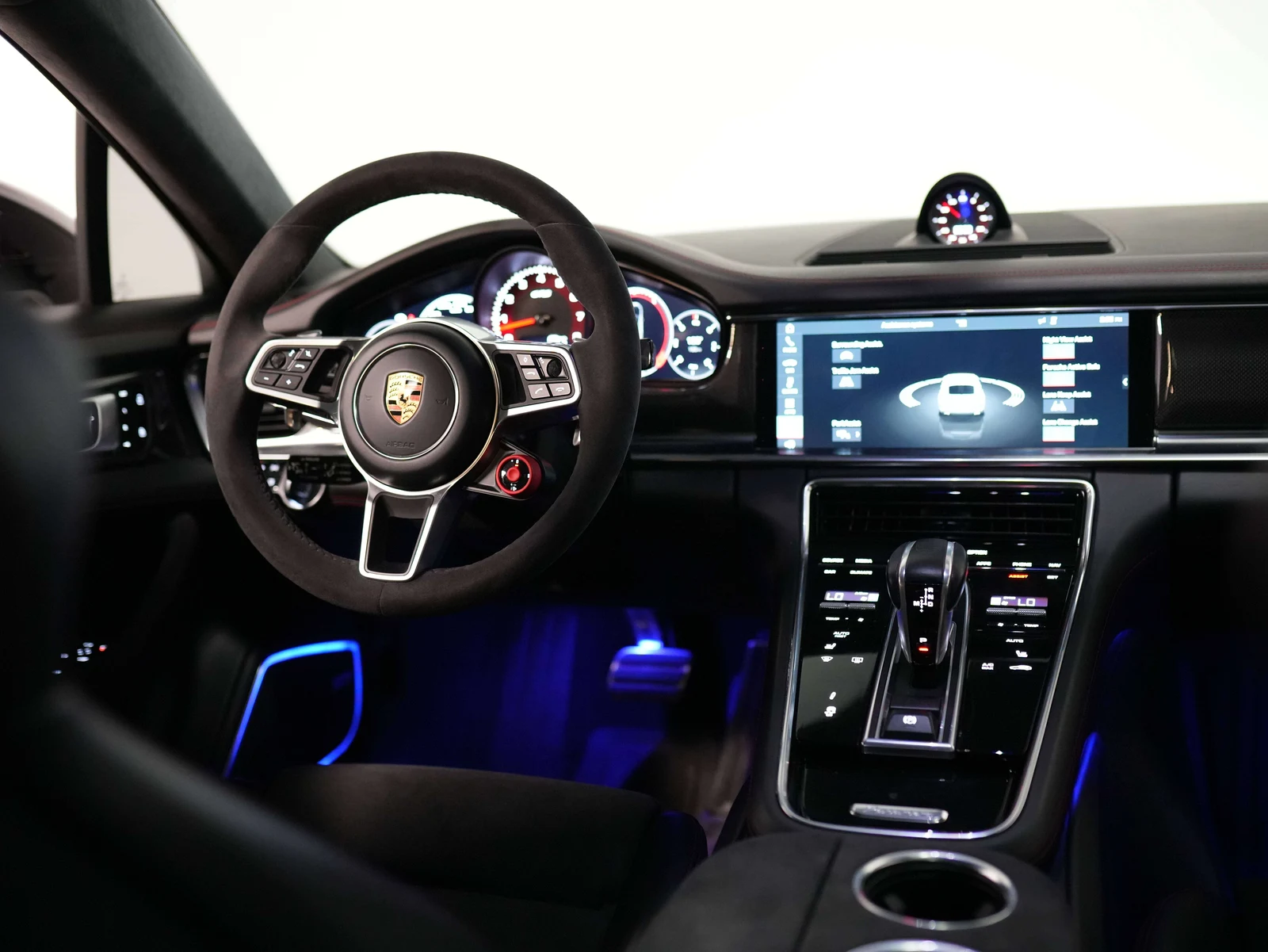 2020 Porsche Panamera GTS (971), 28/30