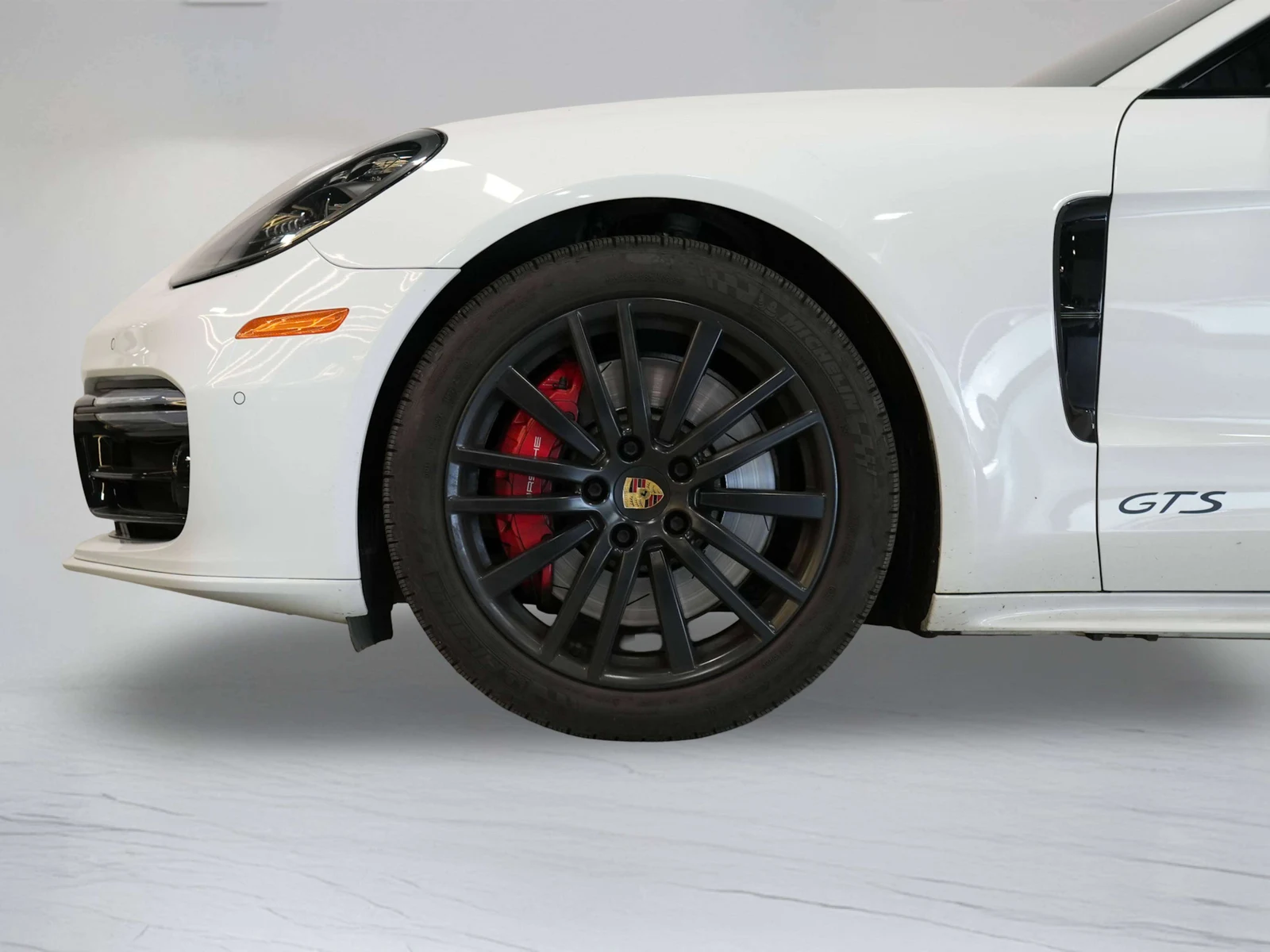 2020 Porsche Panamera GTS (971), 30/30