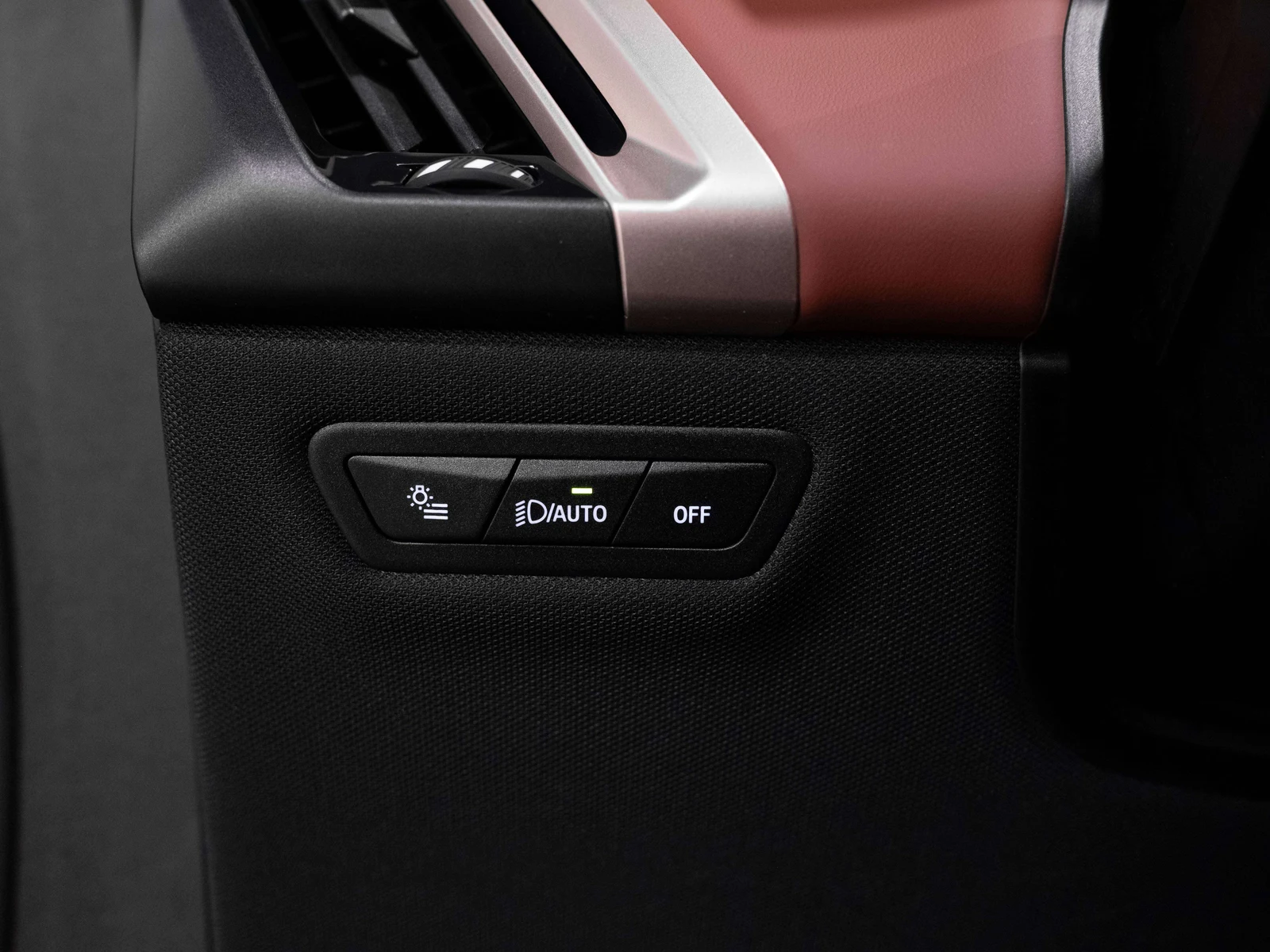 2025 BMW iX xDrive50 (I20), 11/30
