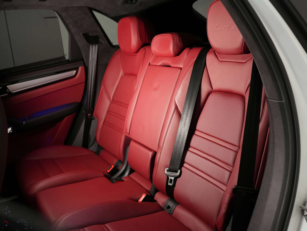 2019 Porsche Cayenne Turbo, 17/30