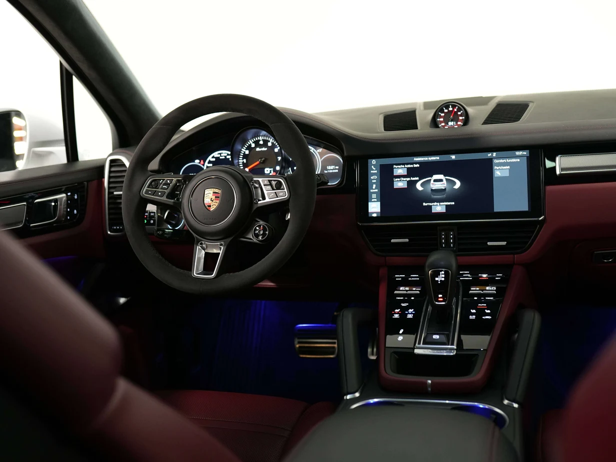 2019 Porsche Cayenne Turbo, 21/30