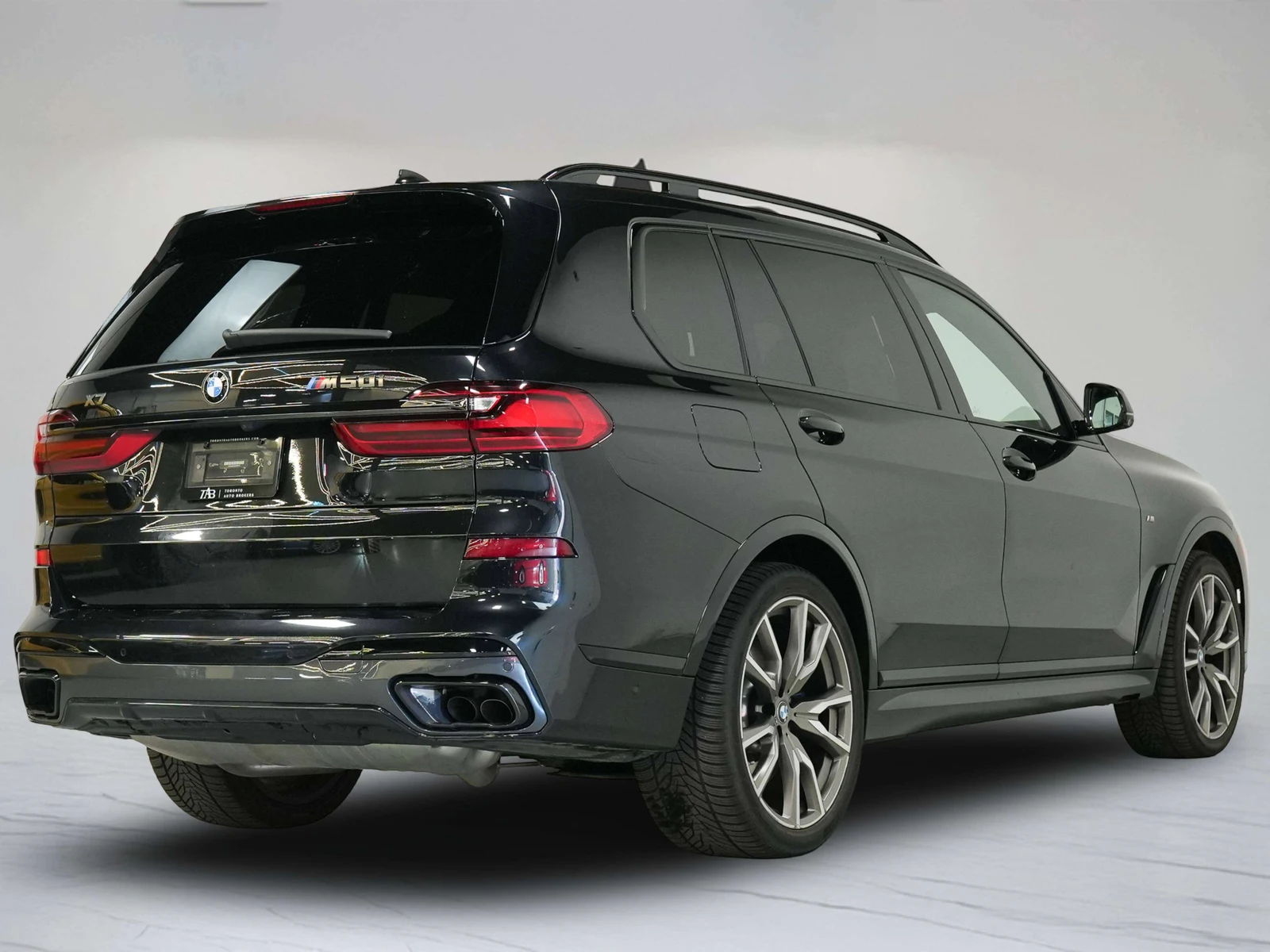 2022 BMW X7 M50i, 4/30