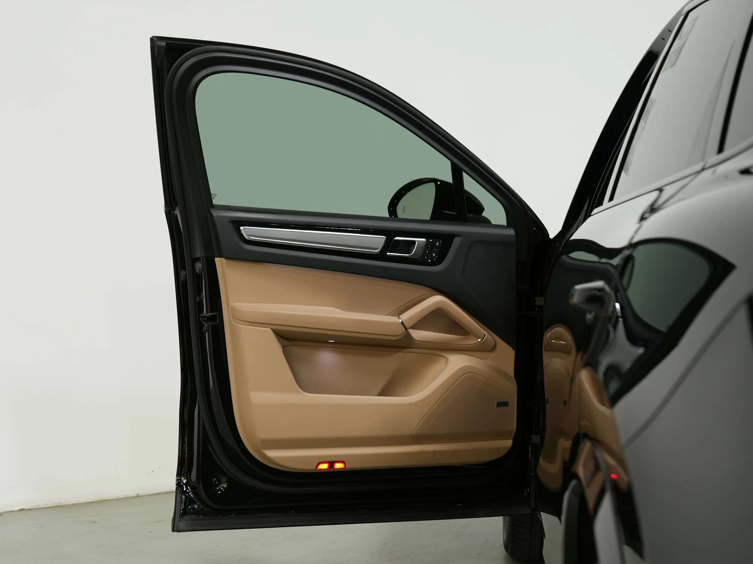 2023 Porsche Cayenne Platinum Edition (3rd Generation), 9/30