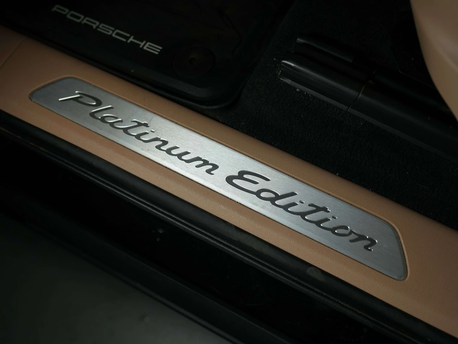 2023 Porsche Cayenne Platinum Edition (3rd Generation), 11/30
