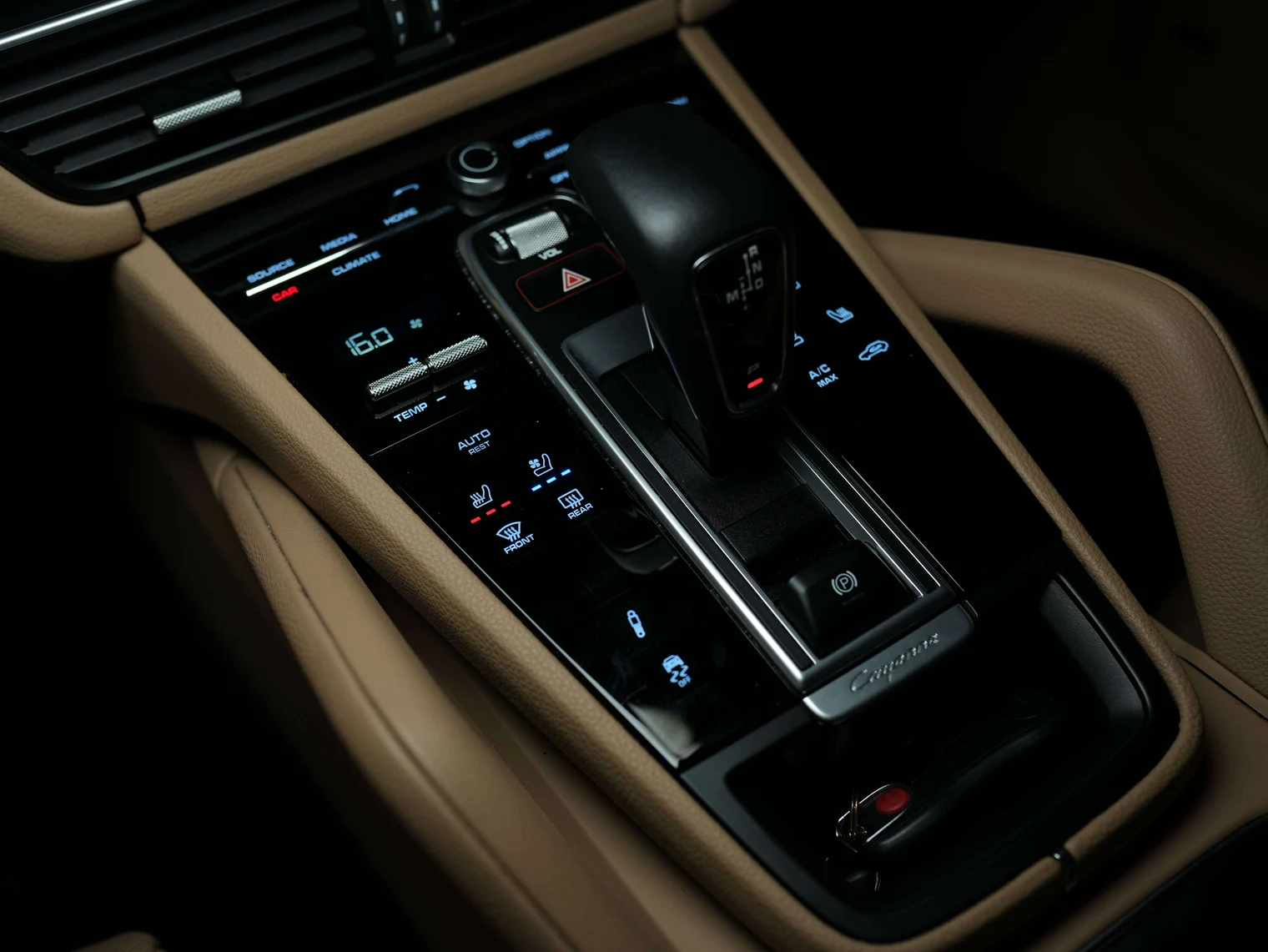 2023 Porsche Cayenne Platinum Edition (3rd Generation), 19/30