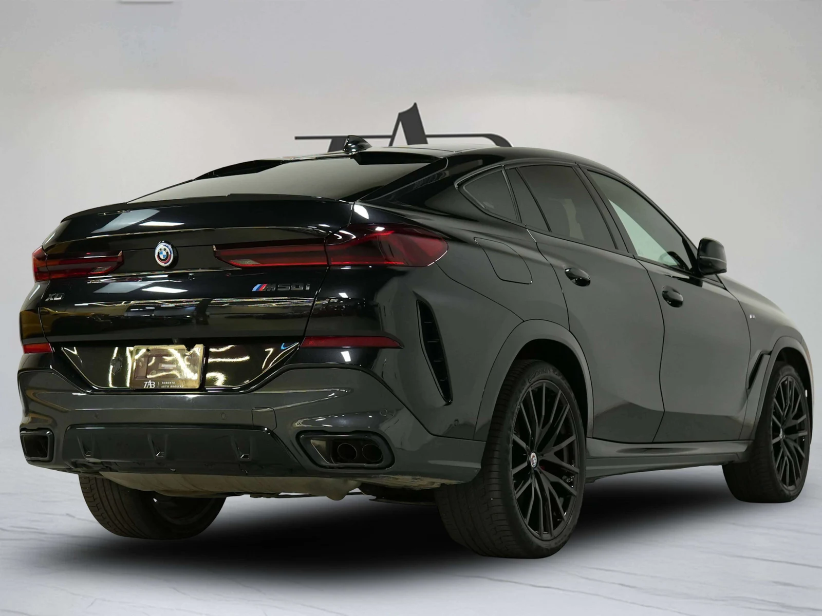 2023 BMW X6 M50i, 4/30