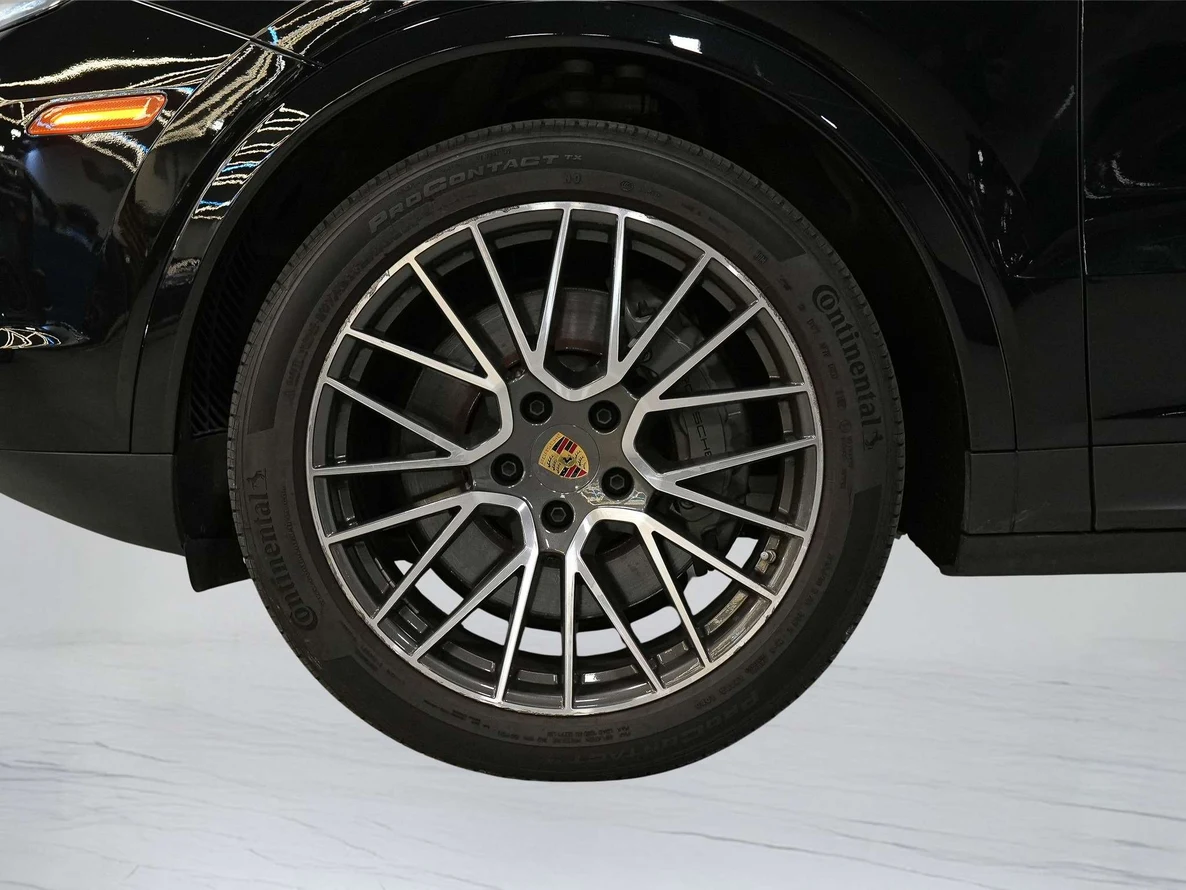2023 Porsche Cayenne S Platinum Edition (3rd Generation), 28/30