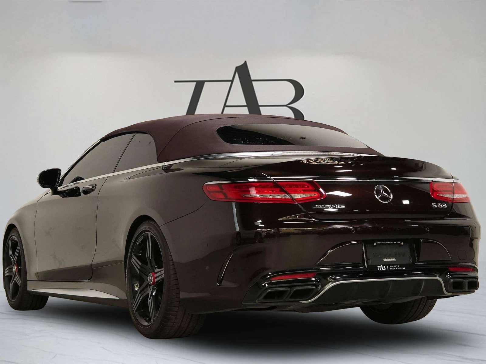 2017 Mercedes-AMG S 63 Cabriolet, 5/30