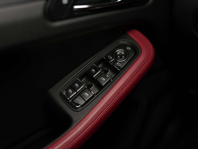 2022 Porsche Macan GTS (95B), 9/30
