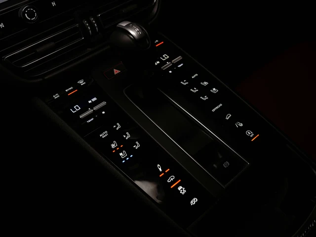 2022 Porsche Macan GTS (95B), 20/30