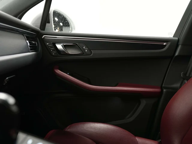 2022 Porsche Macan GTS (95B), 21/30