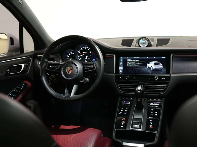 2022 Porsche Macan GTS (95B), 24/30