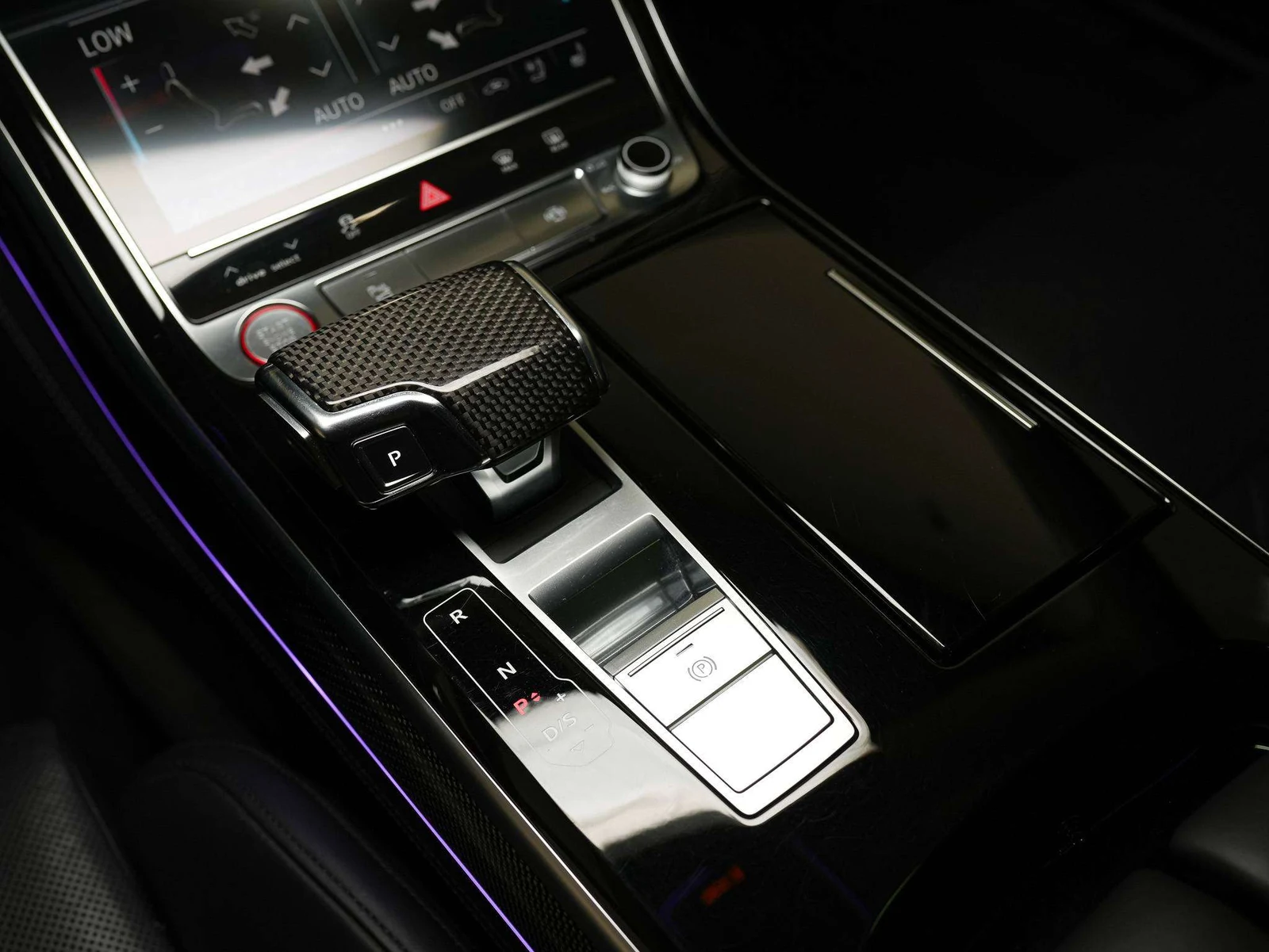 2020 Audi S8 (D5), 22/30