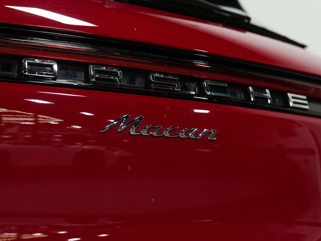 2024 Porsche Macan (95B), 9/30