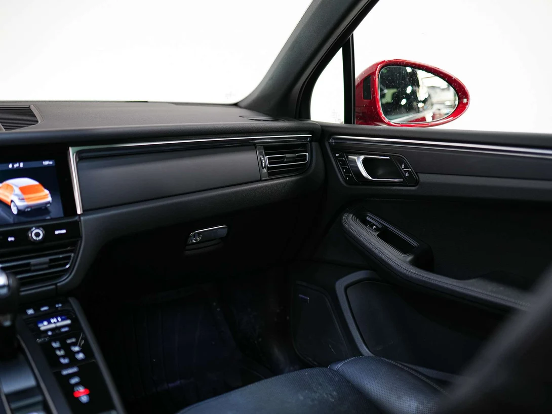 2024 Porsche Macan (95B), 29/30