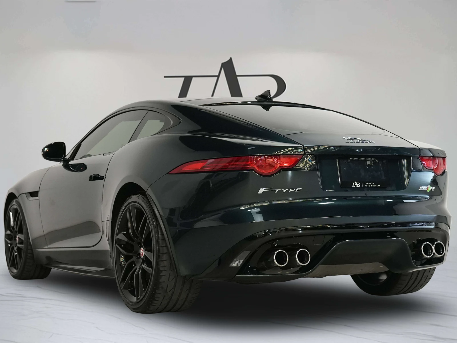 2016 Jaguar F-Type R, 5/24