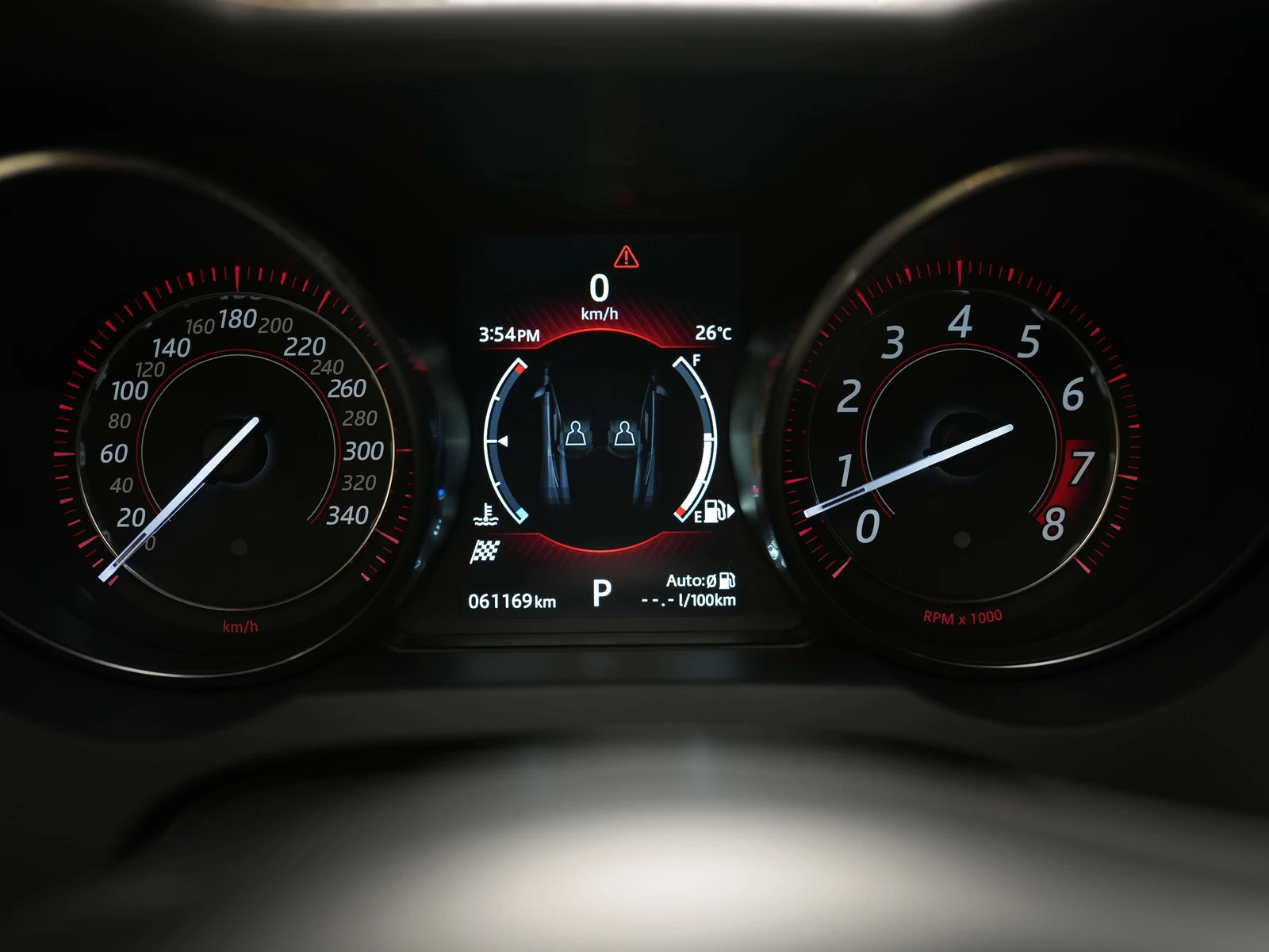 2016 Jaguar F-Type R, 11/24