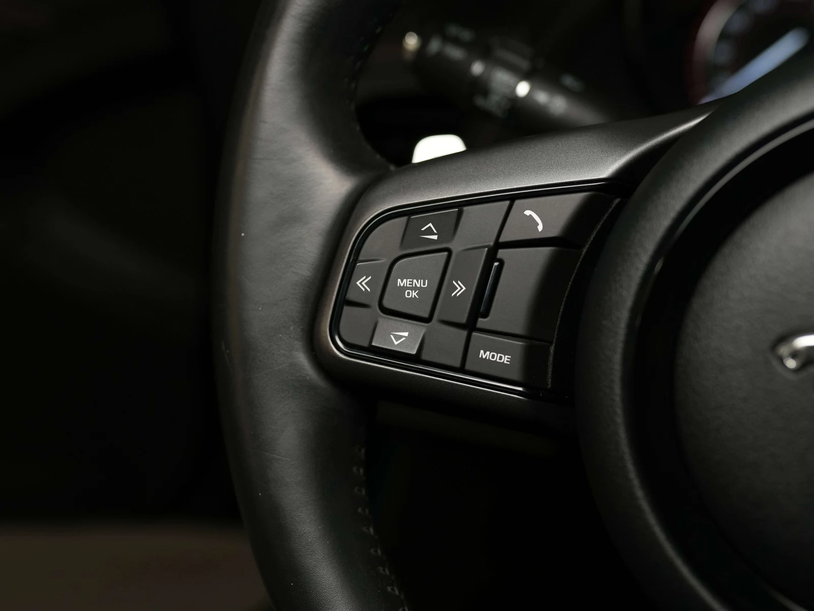 2016 Jaguar F-Type R, 13/24