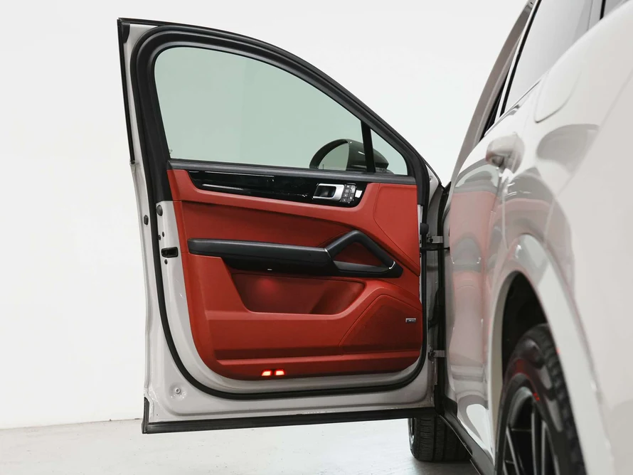 2022 Porsche Cayenne E-Hybrid Coupé (3rd Generation), 10/30