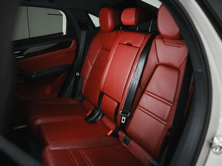 2022 Porsche Cayenne E-Hybrid Coupé (3rd Generation), 11/30