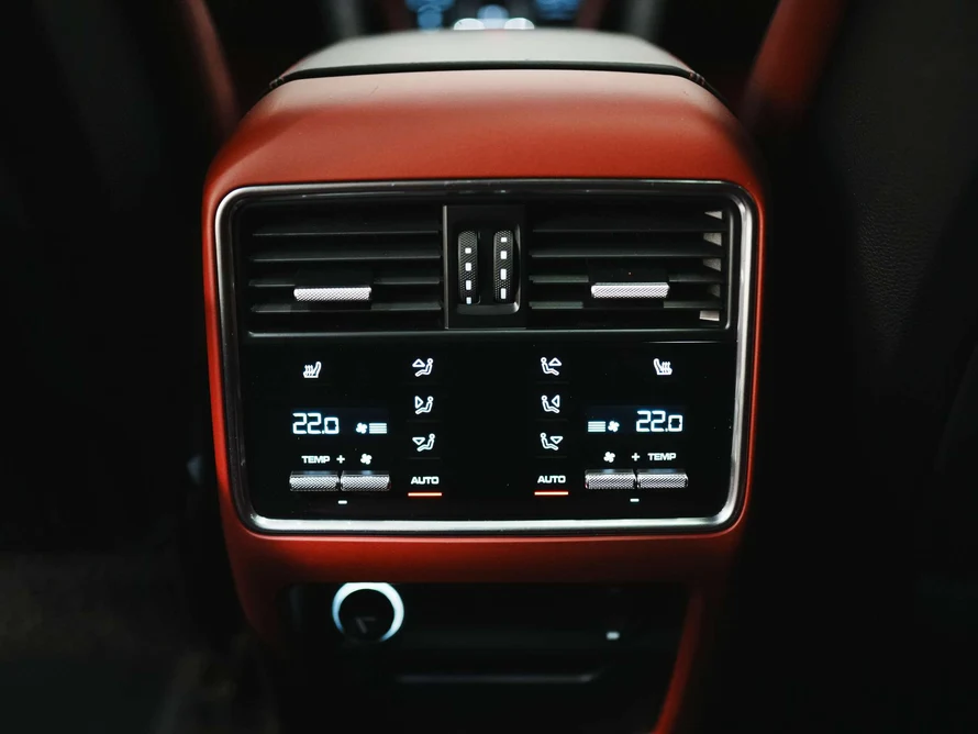 2022 Porsche Cayenne E-Hybrid Coupé (3rd Generation), 15/30
