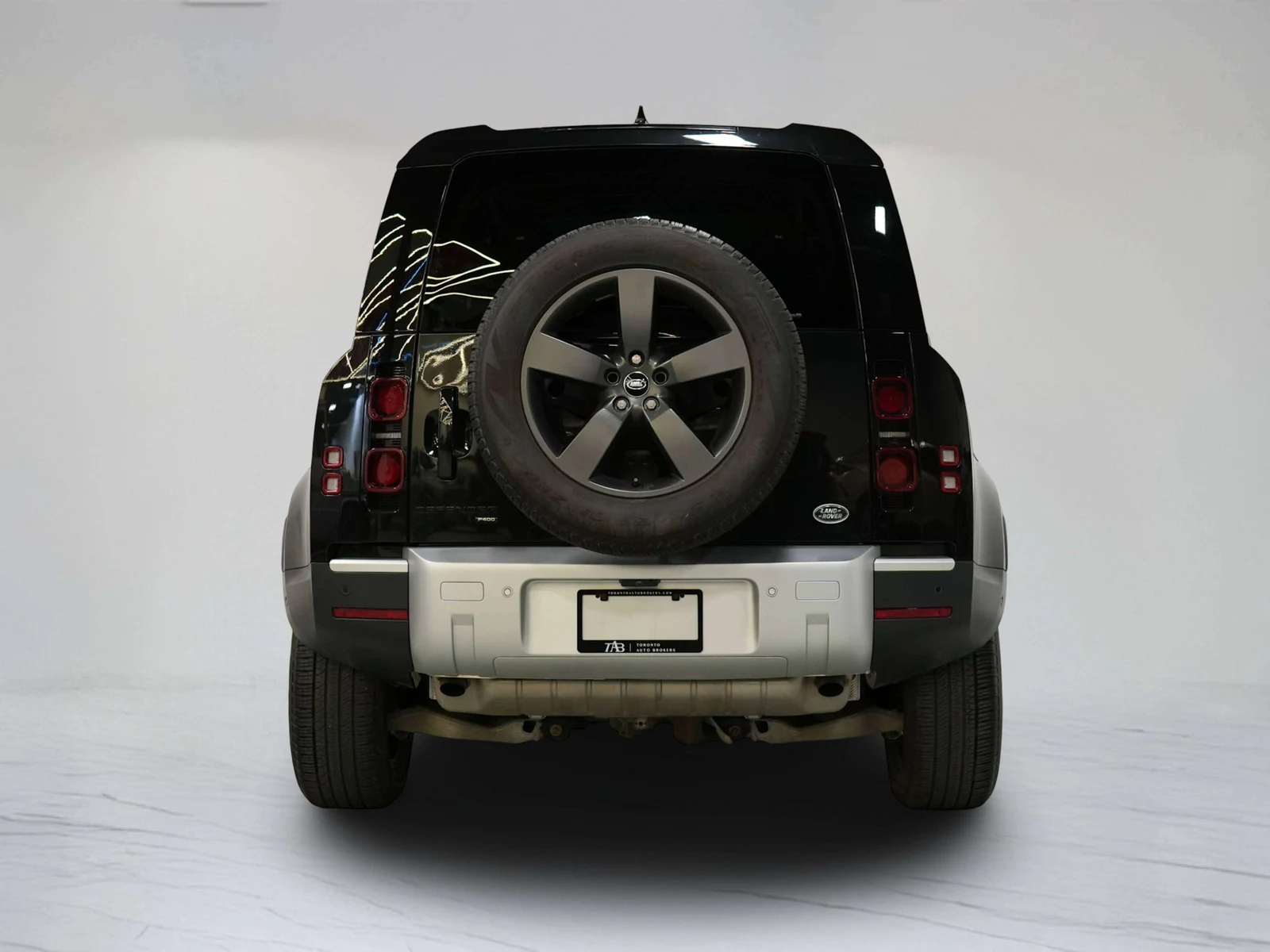 2023 Land Rover Defender 110 SE (L663), 6/30