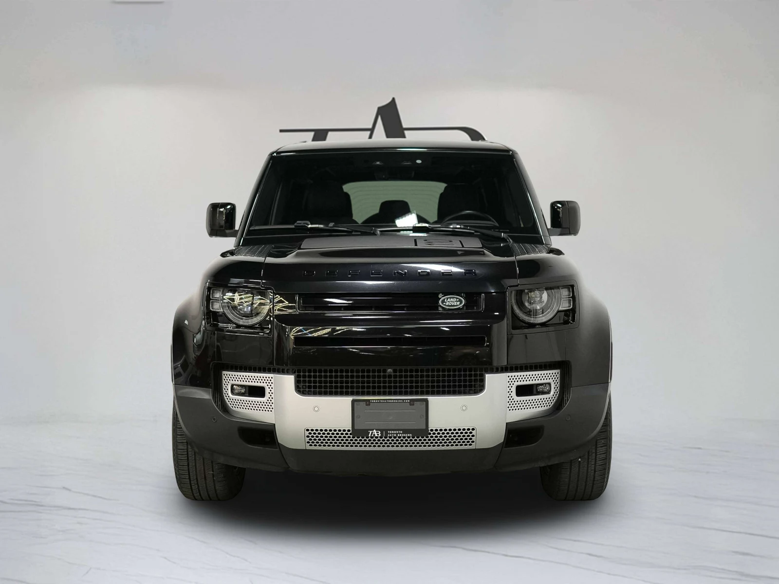 2023 Land Rover Defender 110 SE (L663), 7/30
