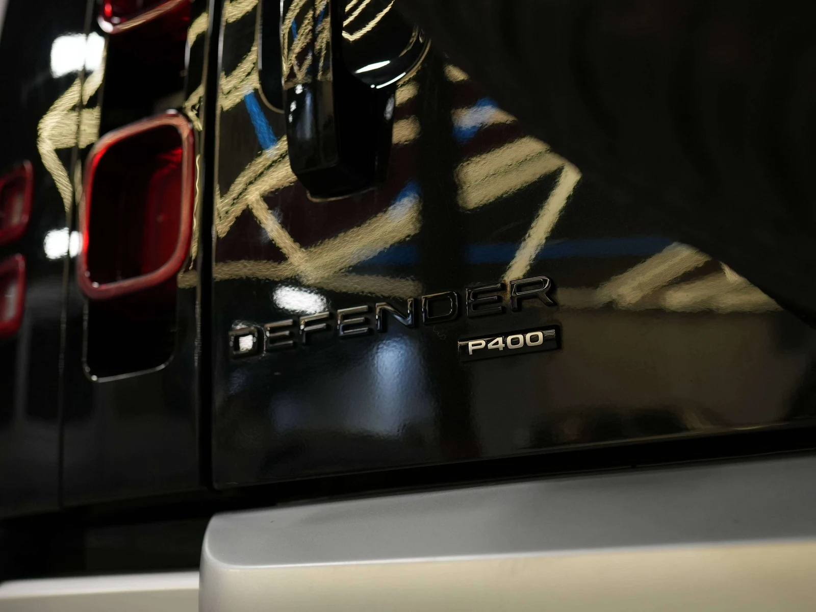 2023 Land Rover Defender 110 SE (L663), 21/30