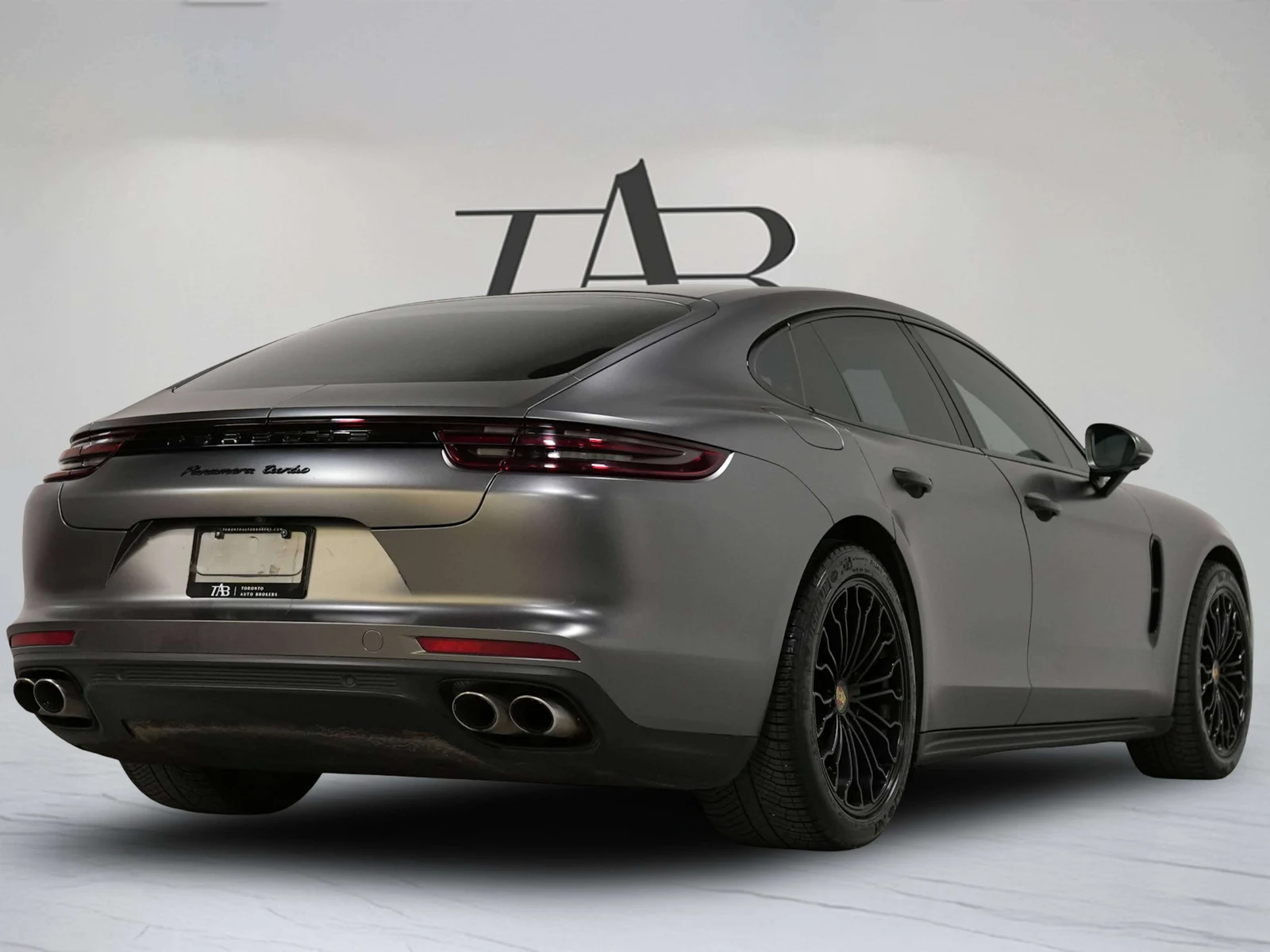 2017 Porsche Panamera Turbo (971), 4/30