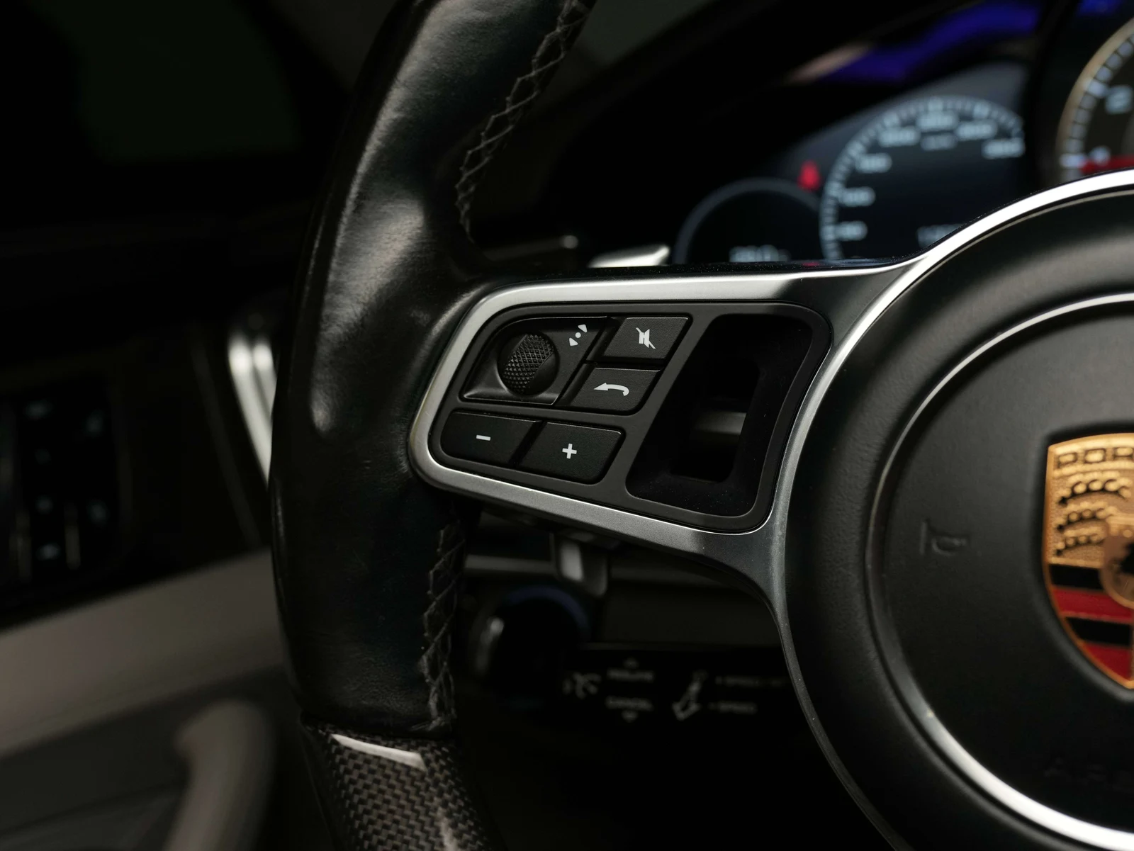 2017 Porsche Panamera Turbo (971), 12/30