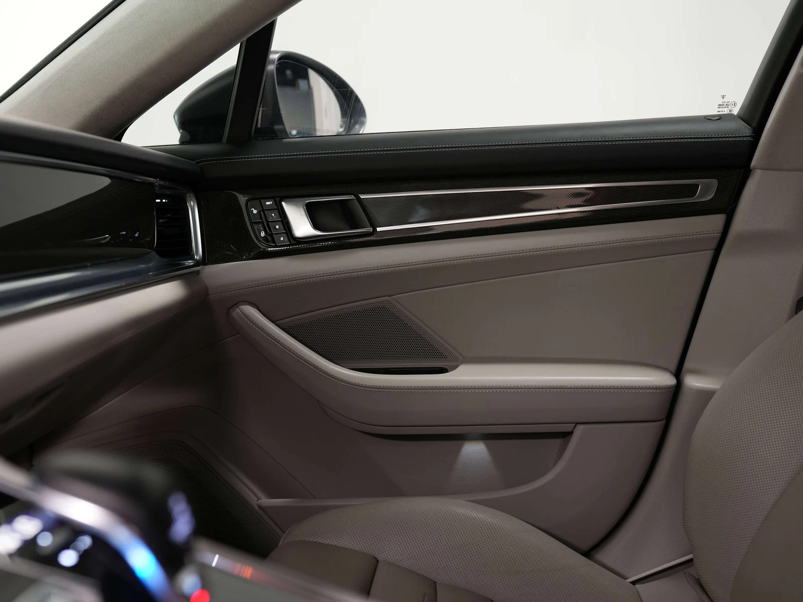 2017 Porsche Panamera Turbo (971), 23/30