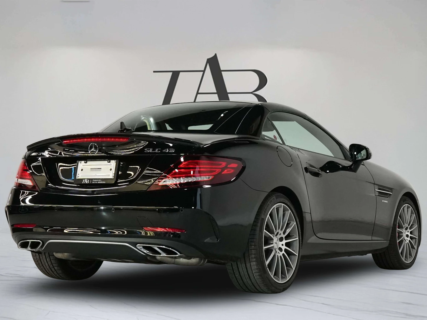 2018 Mercedes-AMG SLC 43, 4/30