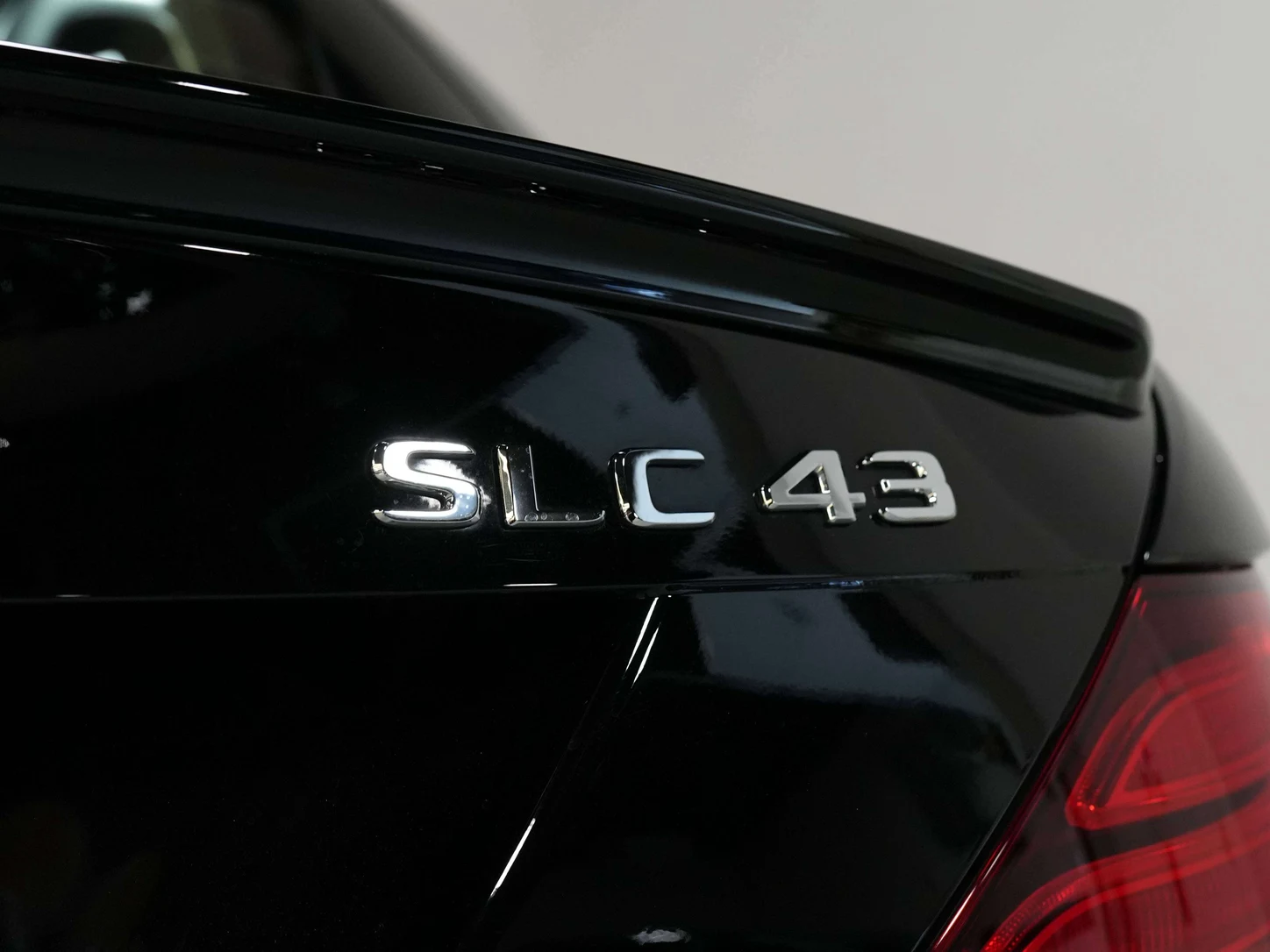 2018 Mercedes-AMG SLC 43, 27/30