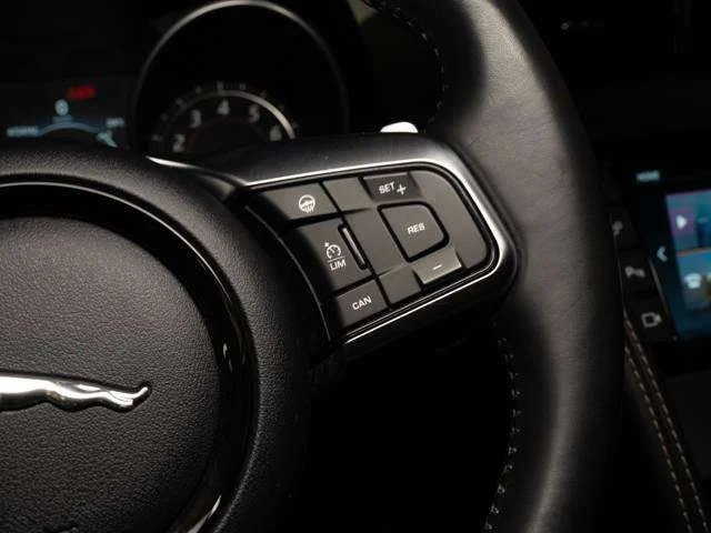 2018 Jaguar F-Type R, 13/26