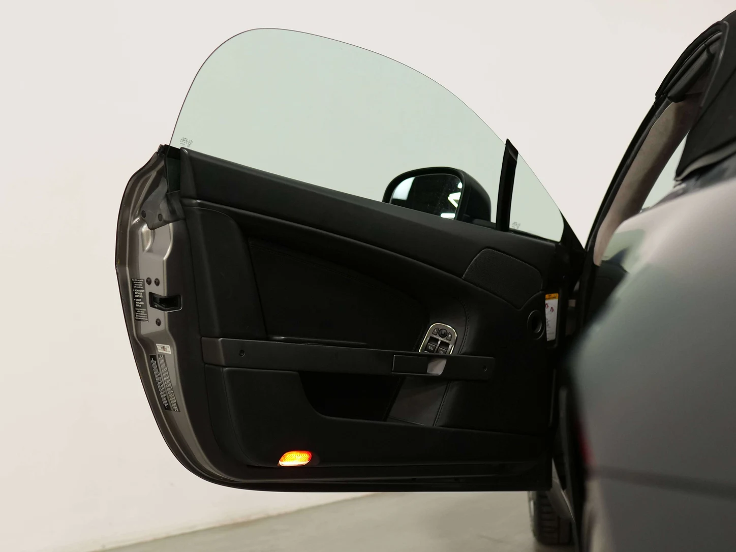 2010 Aston Martin V8 Vantage Roadster, 10/25