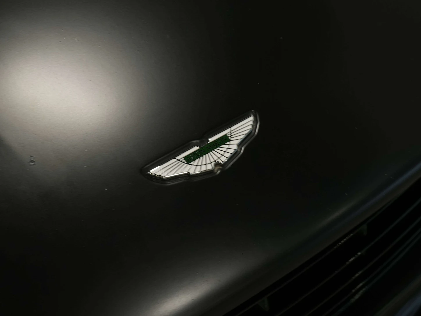 2010 Aston Martin V8 Vantage Roadster, 23/25