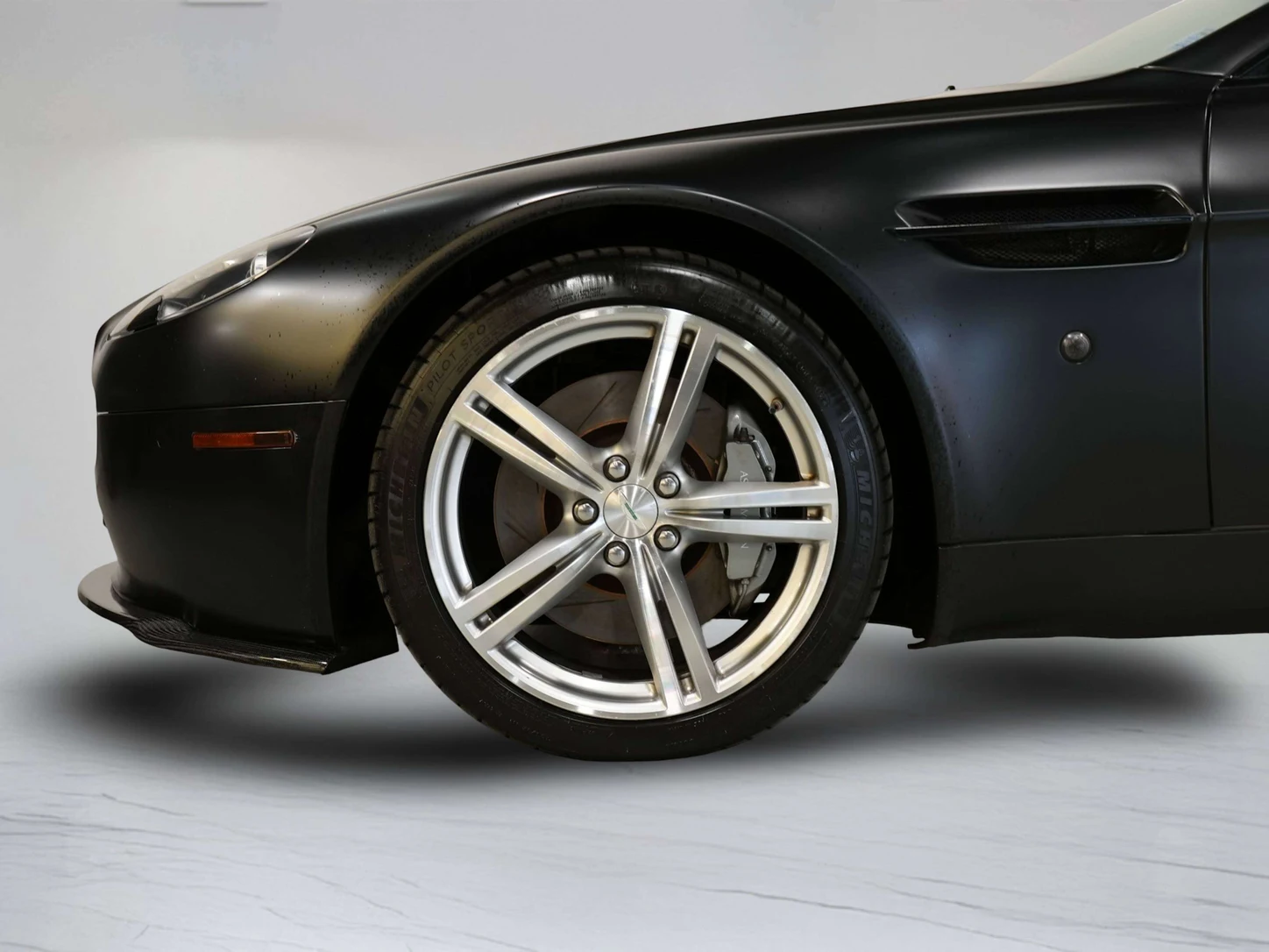 2010 Aston Martin V8 Vantage Roadster, 25/25