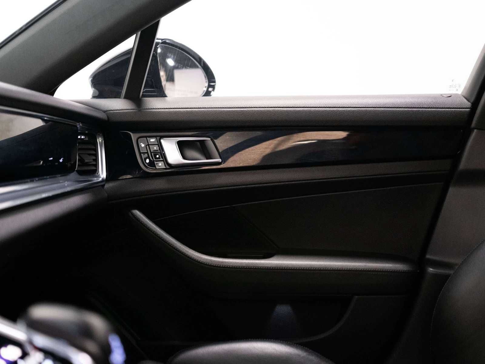 2017 Porsche Panamera 4S (971), 24/30