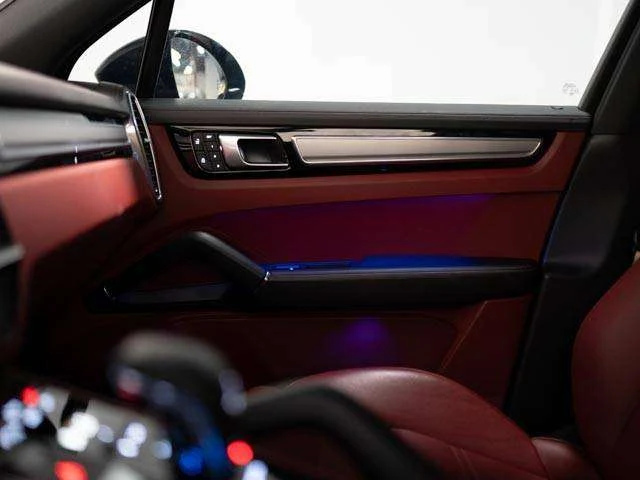 2023 Porsche Cayenne Platinum Edition (3rd Generation), 22/30